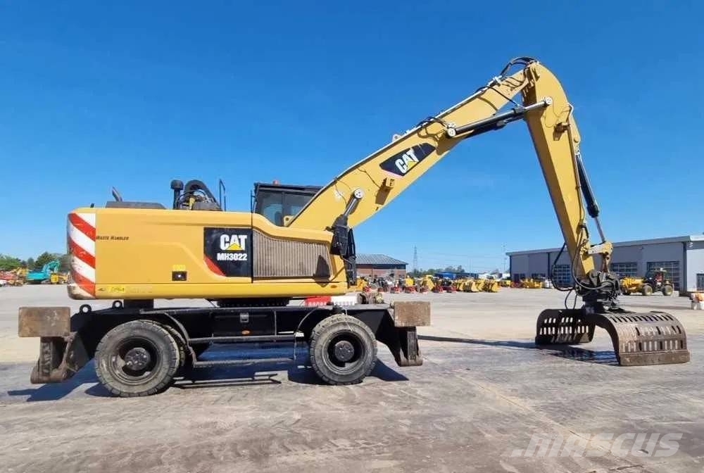 Koparka CAT 3022 Βιομηχανικά μηχανήματα διαχείρισης αποβλήτων