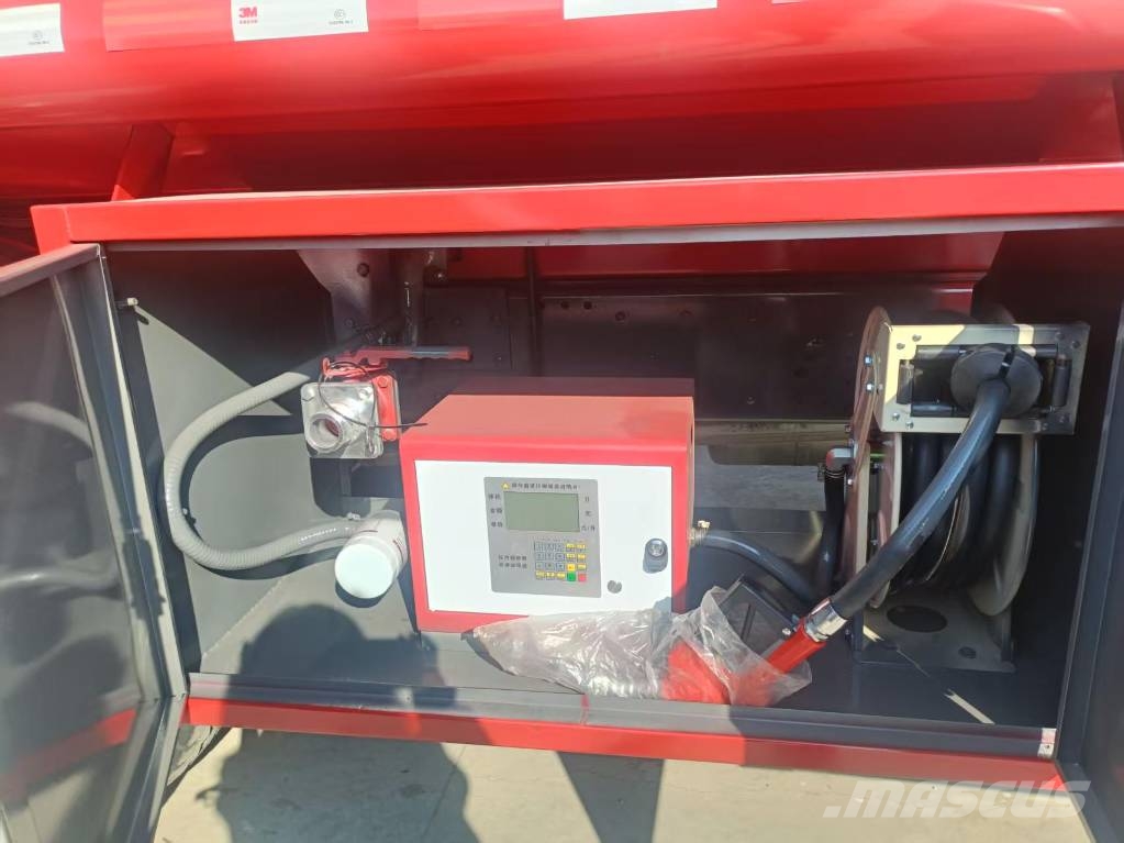 Sinotruk Howo  371  6*4  28m³  fuel  tanker Transport – ostalo