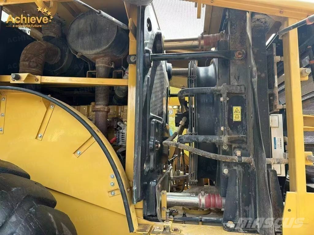 CAT 950 GC 履带挖掘机