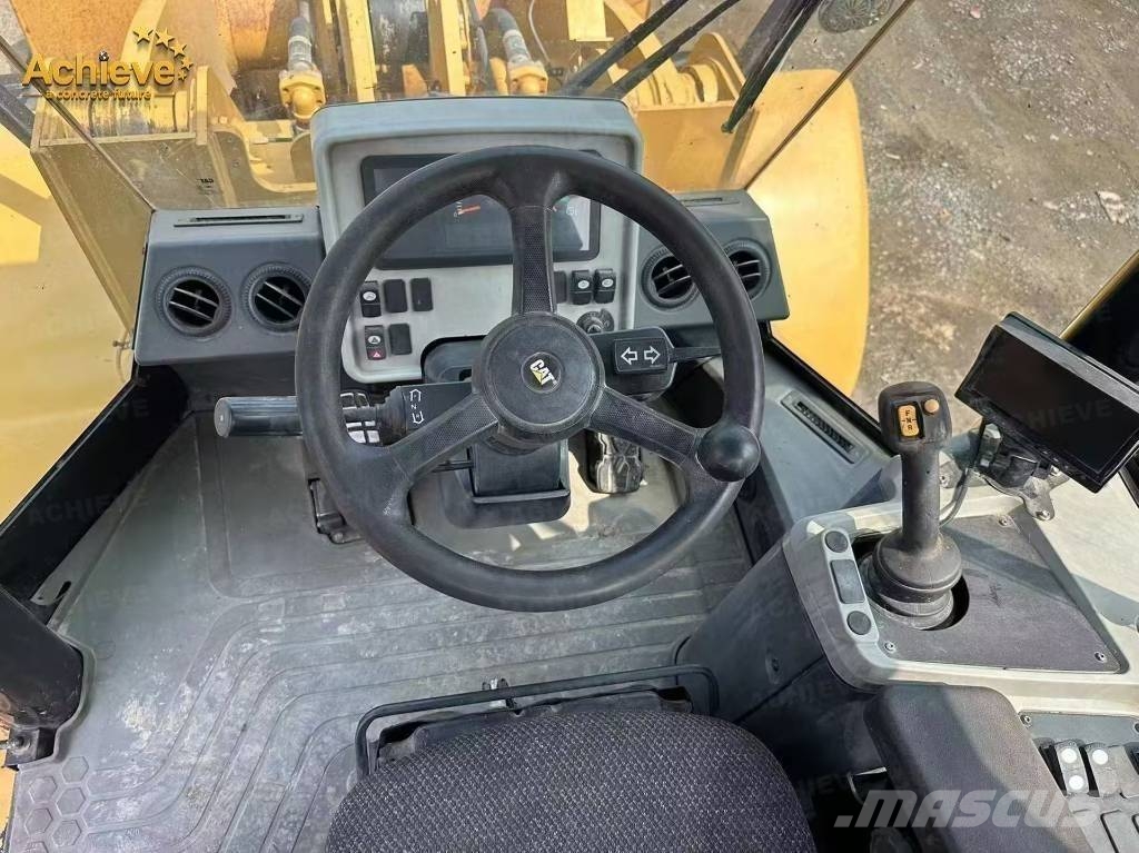 CAT 950 GC 履带挖掘机