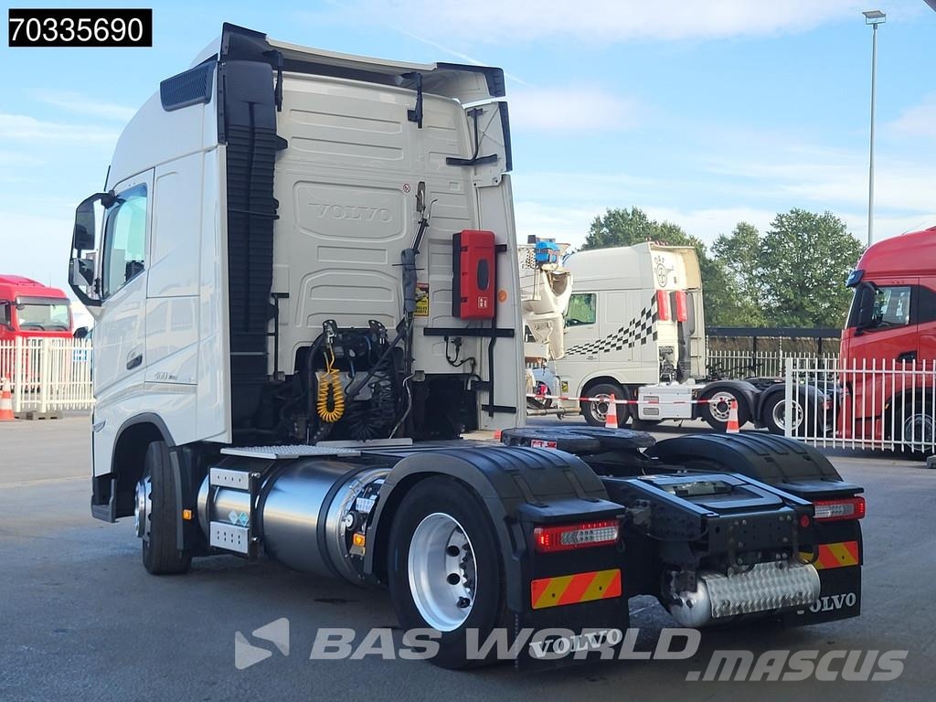 Volvo FH 460 FH 4X2 LNG! ADR 2x Tanks I-ParkCool ACC Alc Vlačilci
