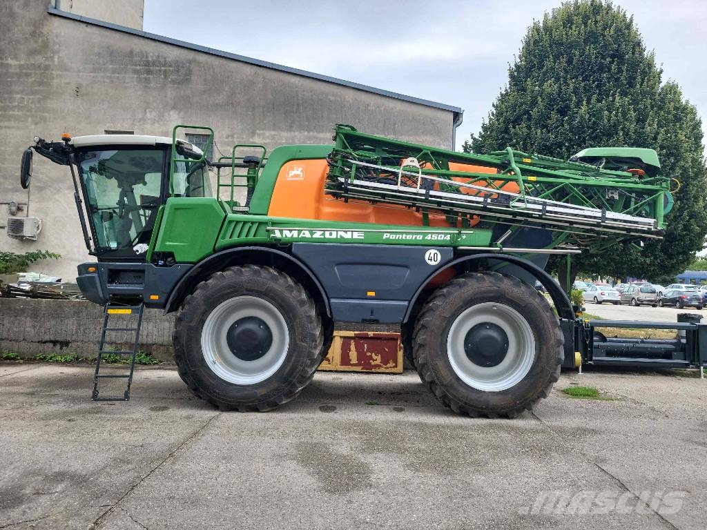 Amazone Pantera 4504 H+ Iseliikuvad pritsid