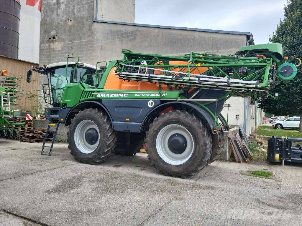 Amazone Pantera 4504 H+ Iseliikuvad pritsid