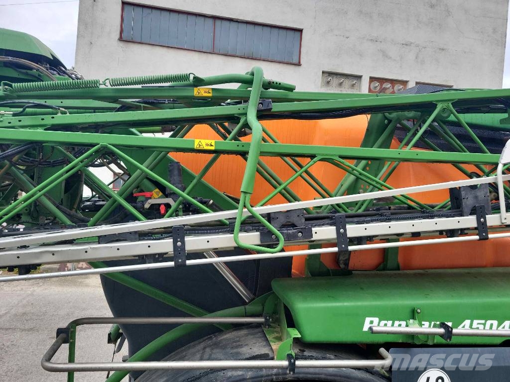 Amazone Pantera 4504 H+ Iseliikuvad pritsid