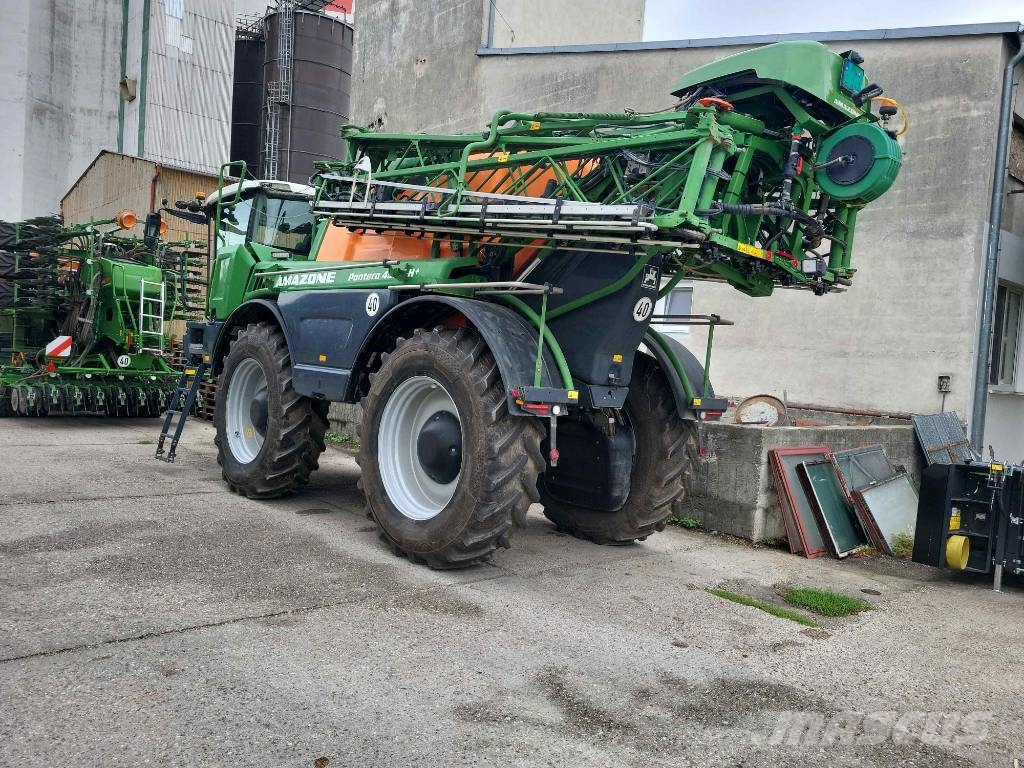 Amazone Pantera 4504 H+ Iseliikuvad pritsid