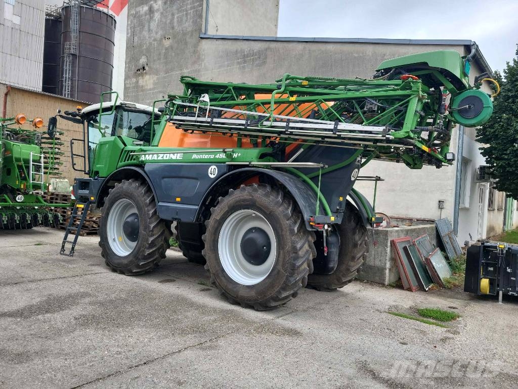 Amazone Pantera 4504 H+ Iseliikuvad pritsid