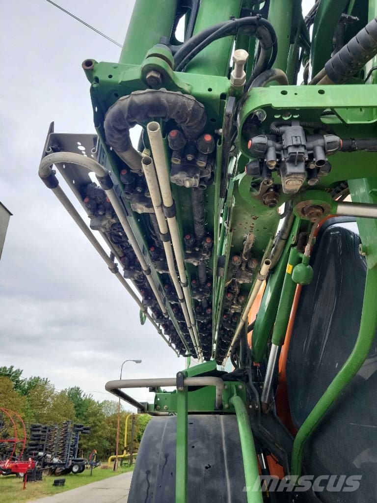 Amazone Pantera 4504 H+ Iseliikuvad pritsid