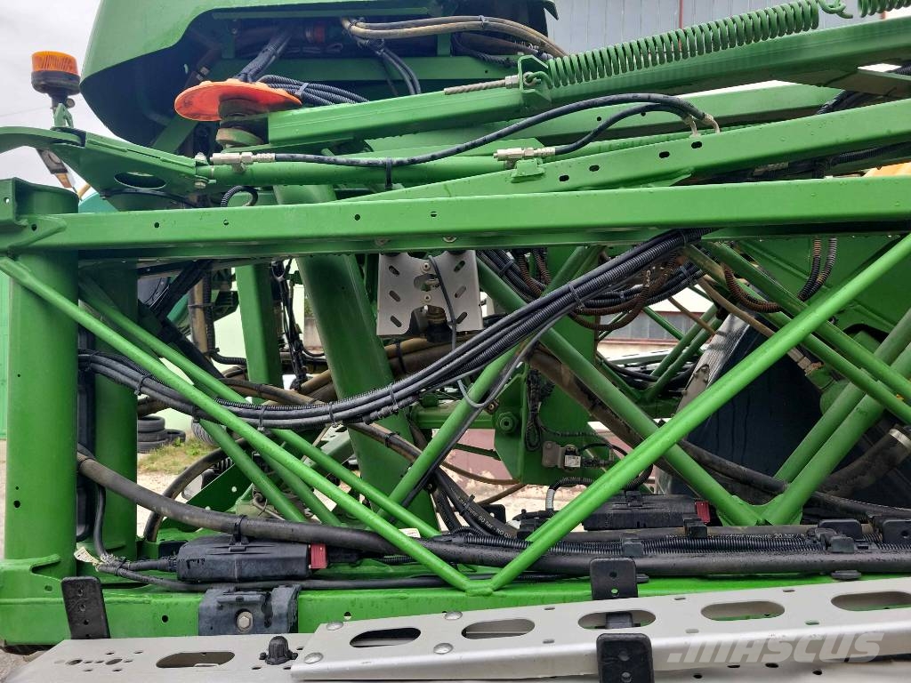 Amazone Pantera 4504 H+ Iseliikuvad pritsid