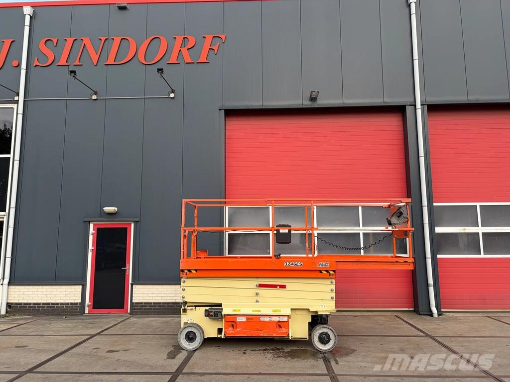 JLG 3246 ES Schaarhoogwerkers
