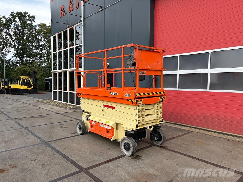 JLG 3246 ES Schaarhoogwerkers