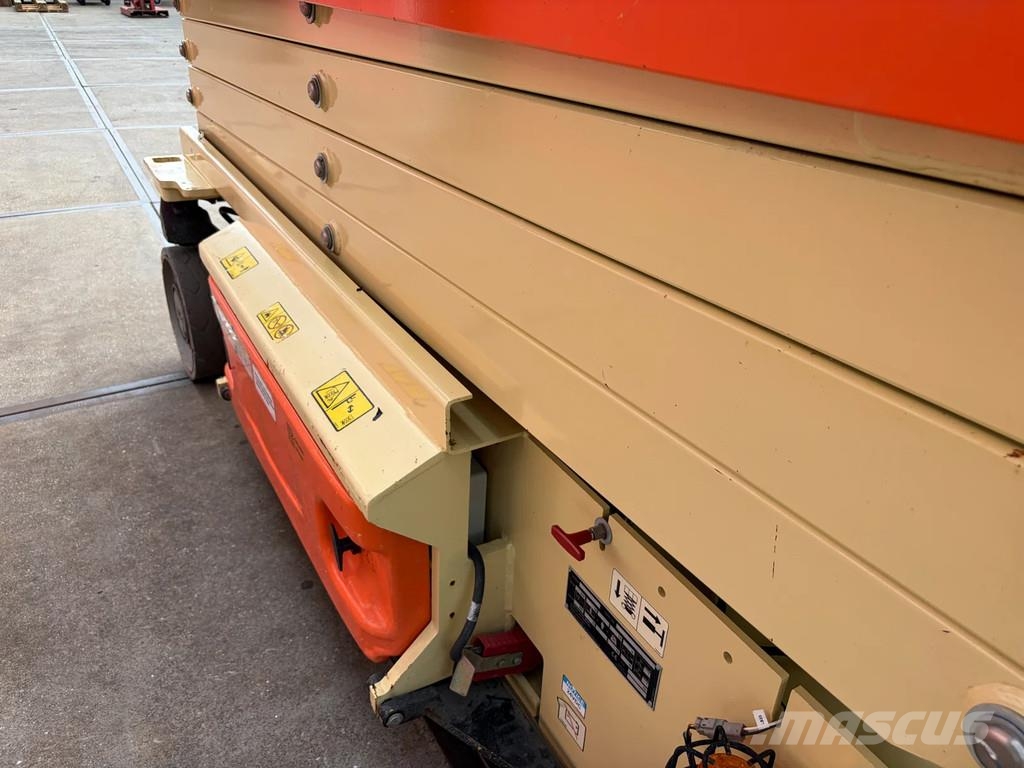 JLG 3246 ES Schaarhoogwerkers