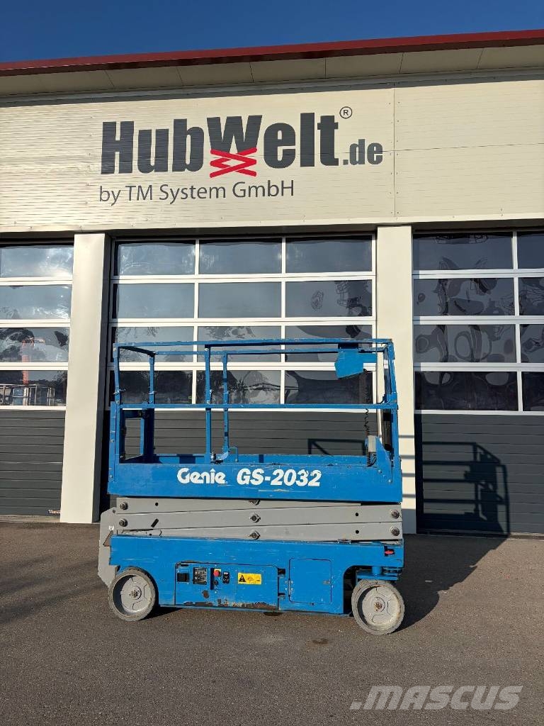 Airo X12E - 12m Elektro Scherenarbeitsbühne Scheren-Arbeitsbühnen