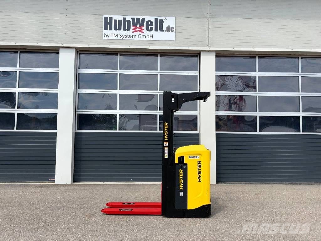 Airo X12E - 12m Elektro Scherenarbeitsbühne Scheren-Arbeitsbühnen