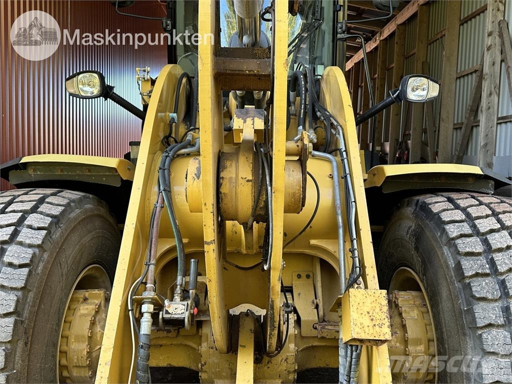 CAT 938K Колесни товарачи