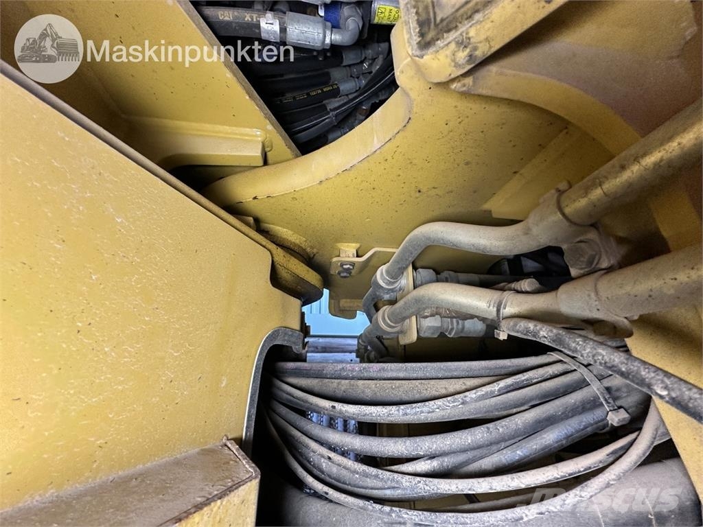 CAT 938K Колесни товарачи