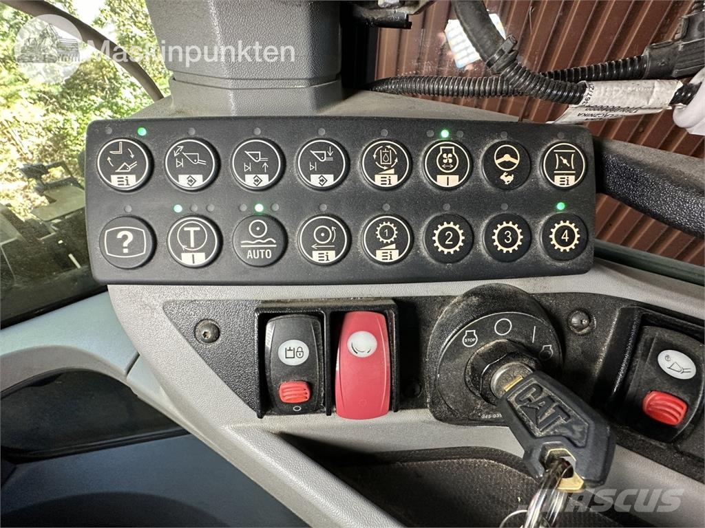 CAT 938K Колесни товарачи