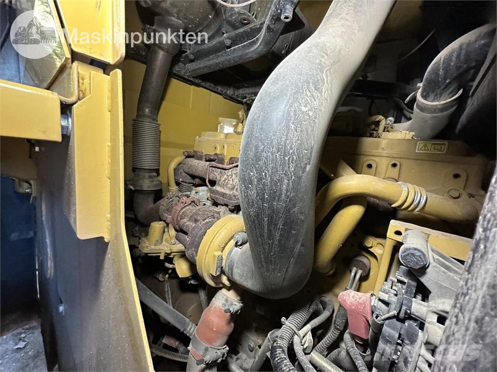 CAT 938K Колесни товарачи