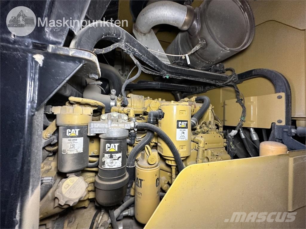 CAT 938K Колесни товарачи