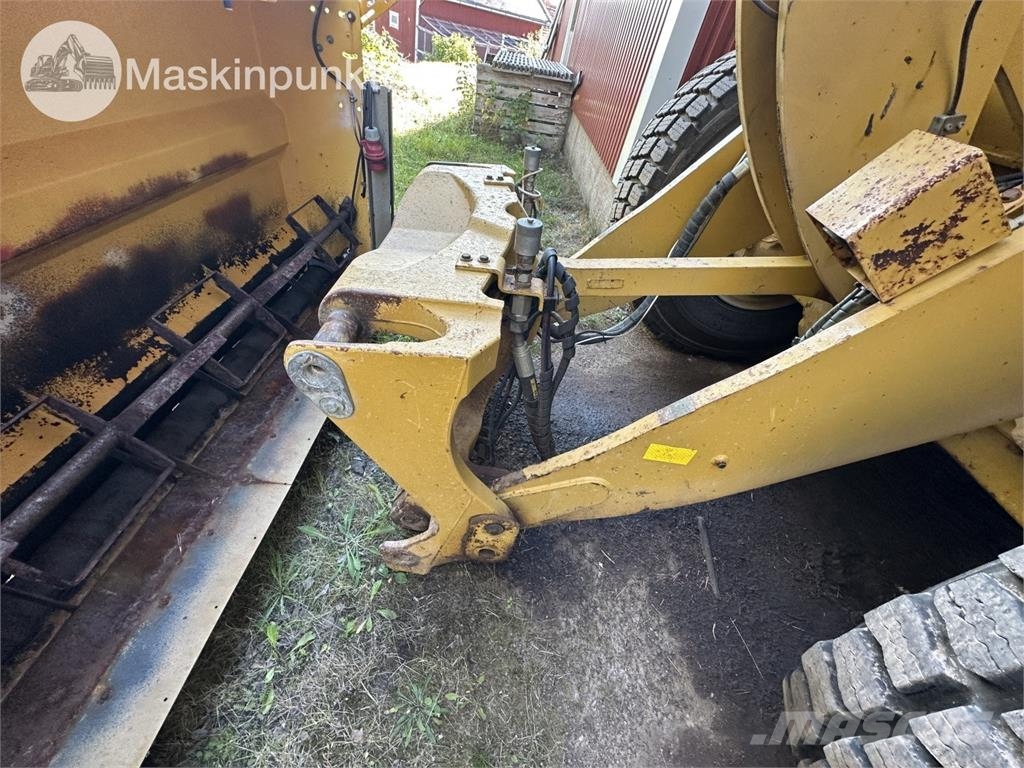 CAT 938K Колесни товарачи