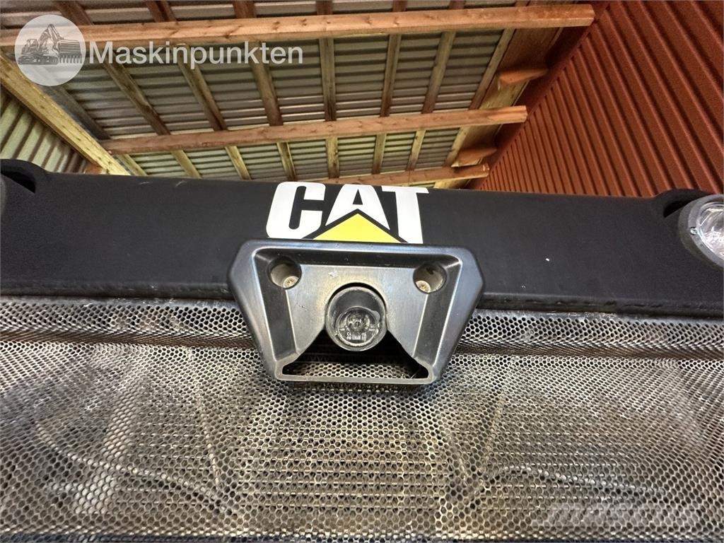 CAT 938K Колесни товарачи