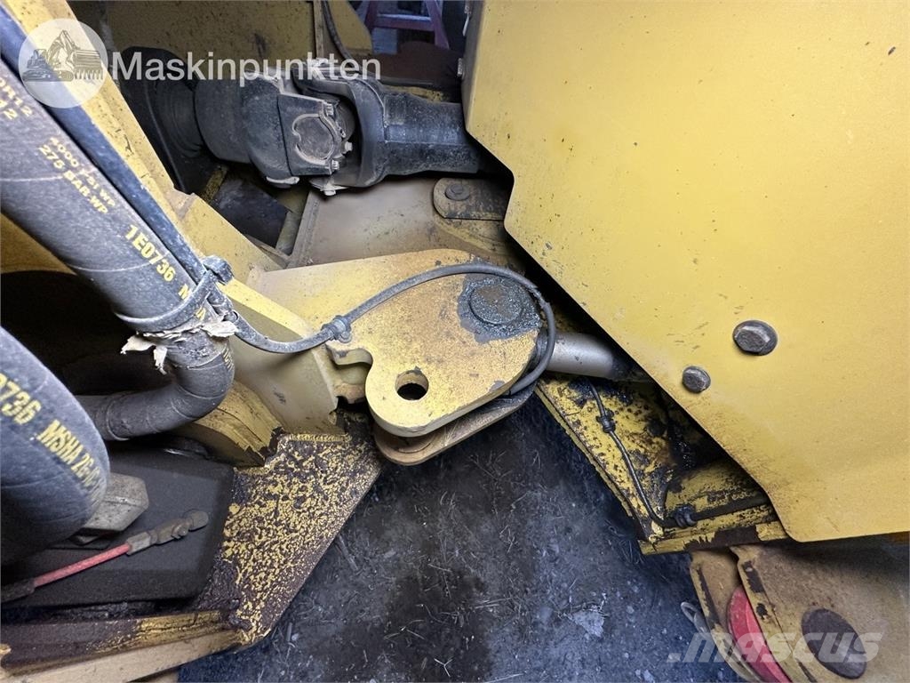 CAT 938K Колесни товарачи