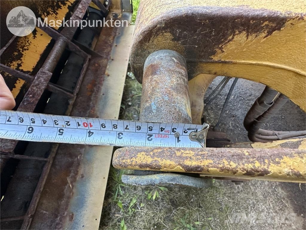 CAT 938K Колесни товарачи