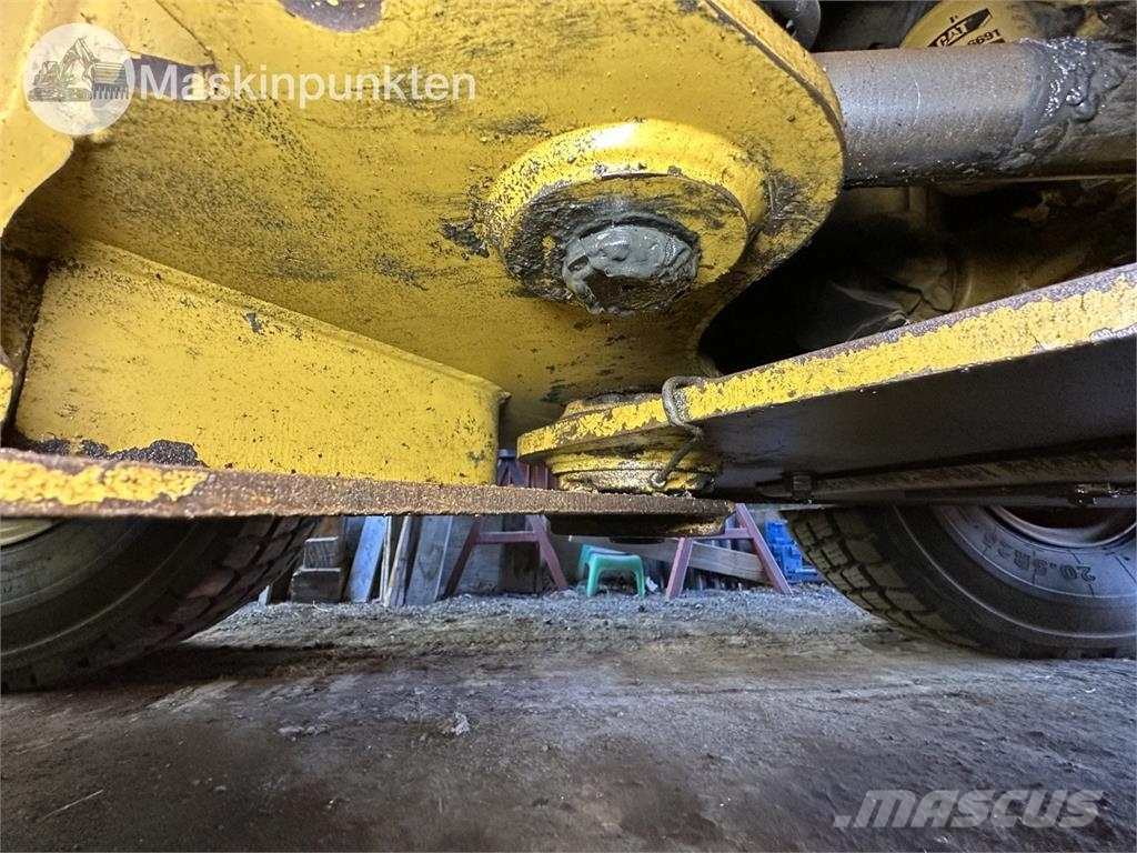 CAT 938K Колесни товарачи