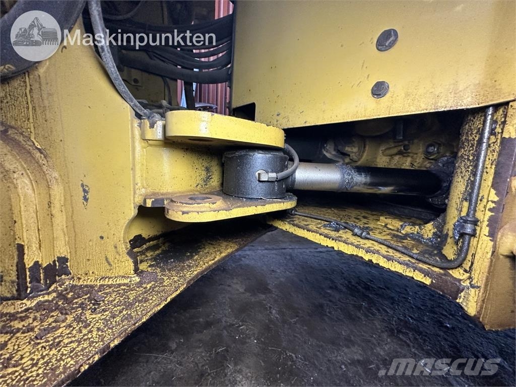 CAT 938K Колесни товарачи