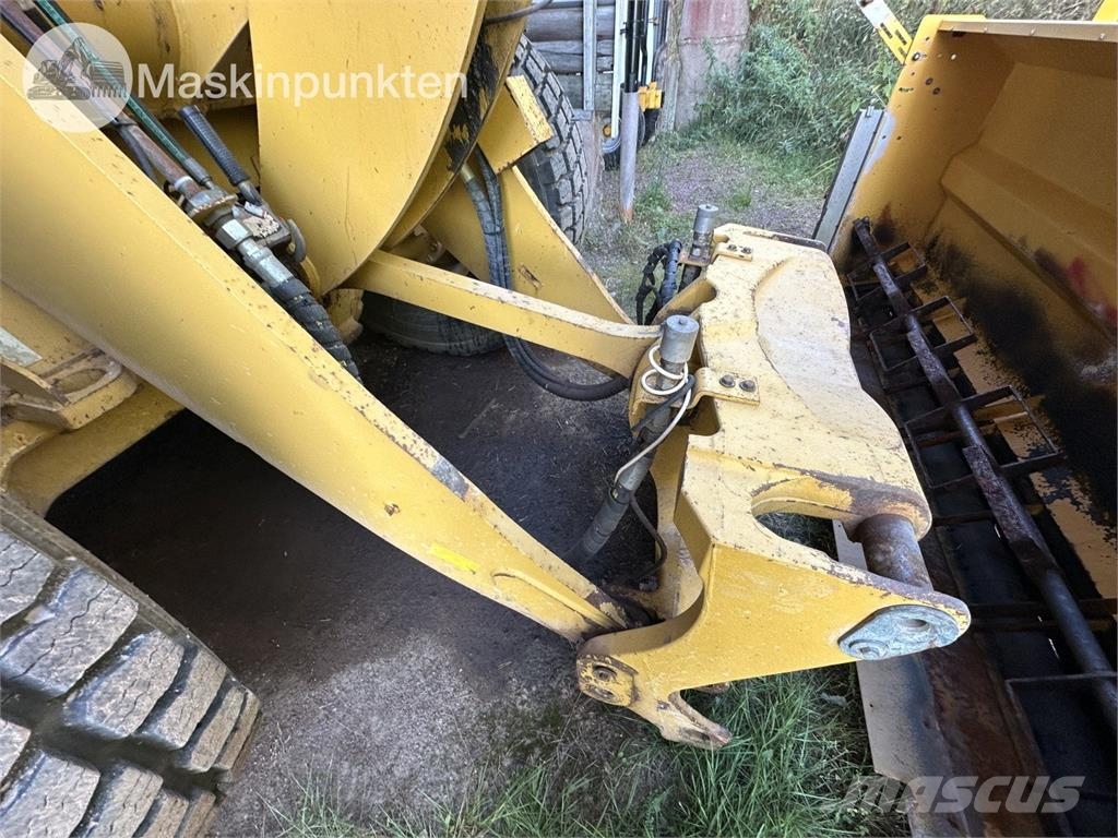 CAT 938K Колесни товарачи