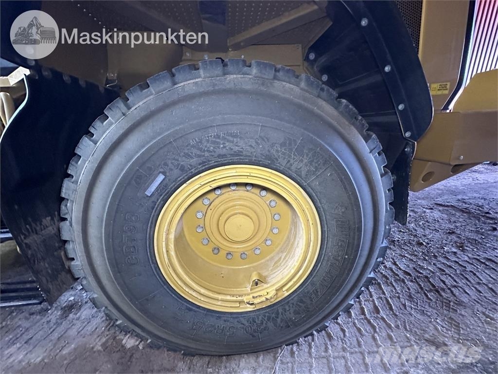 CAT 938K Колесни товарачи