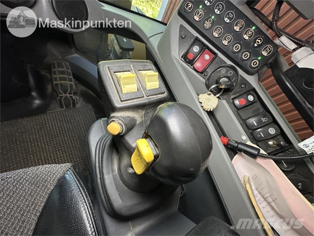 CAT 938K Колесни товарачи