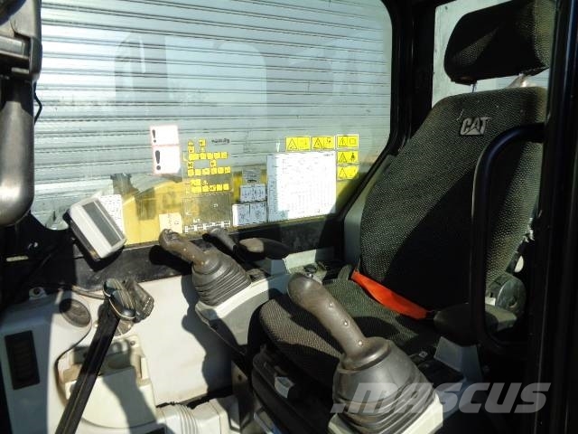 CAT 308 E 2 CR 中型挖掘机