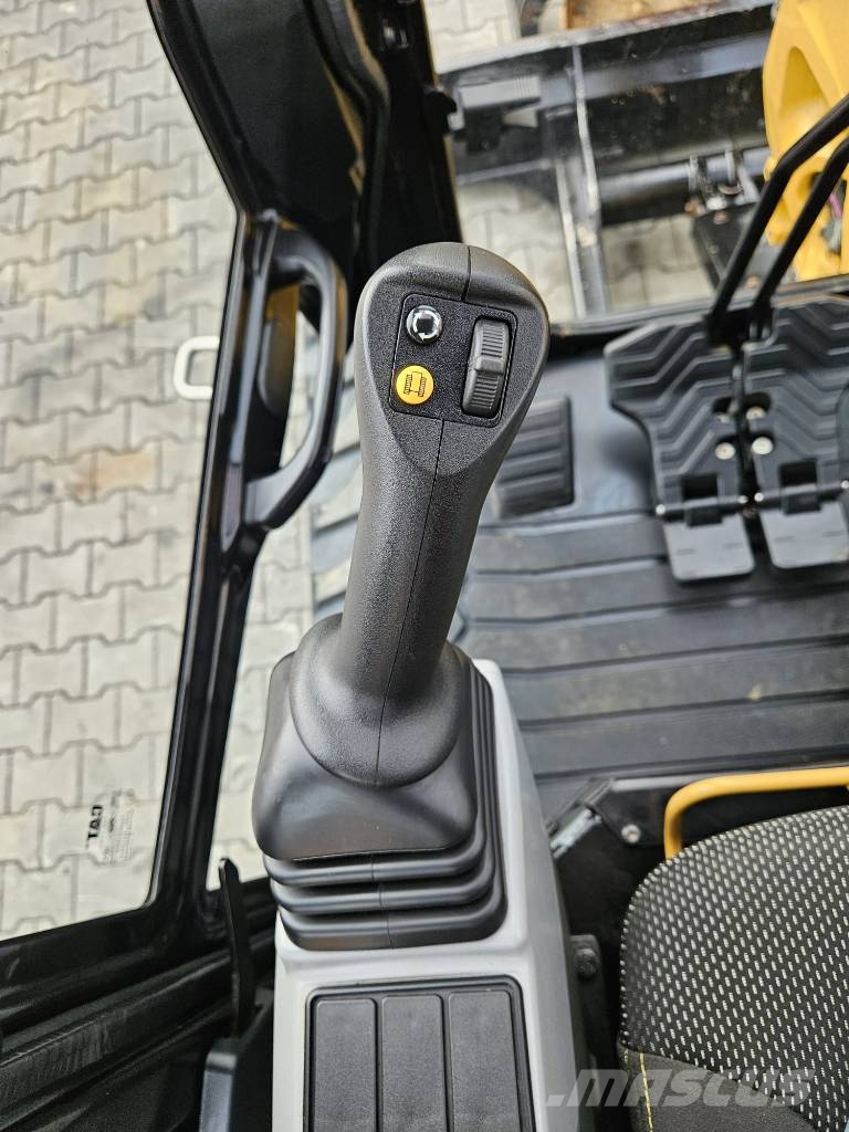 CAT 305 CR Mini excavadoras < 7t