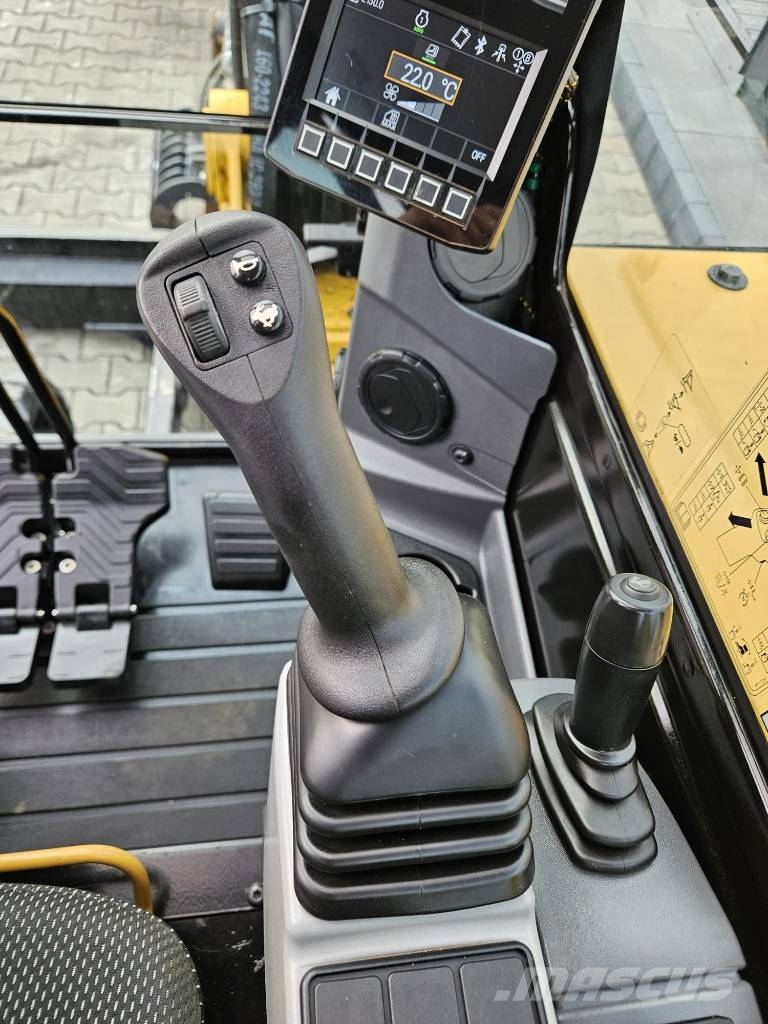 CAT 305 CR Mini excavadoras < 7t