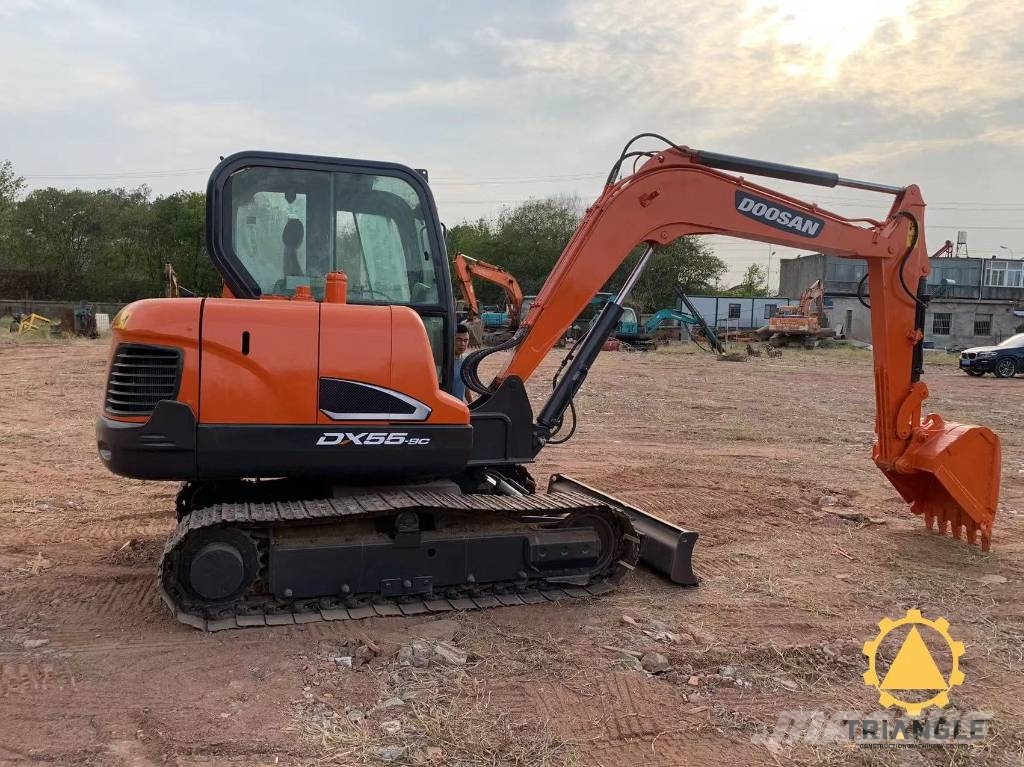 Doosan DX 55 Bagri goseničarji