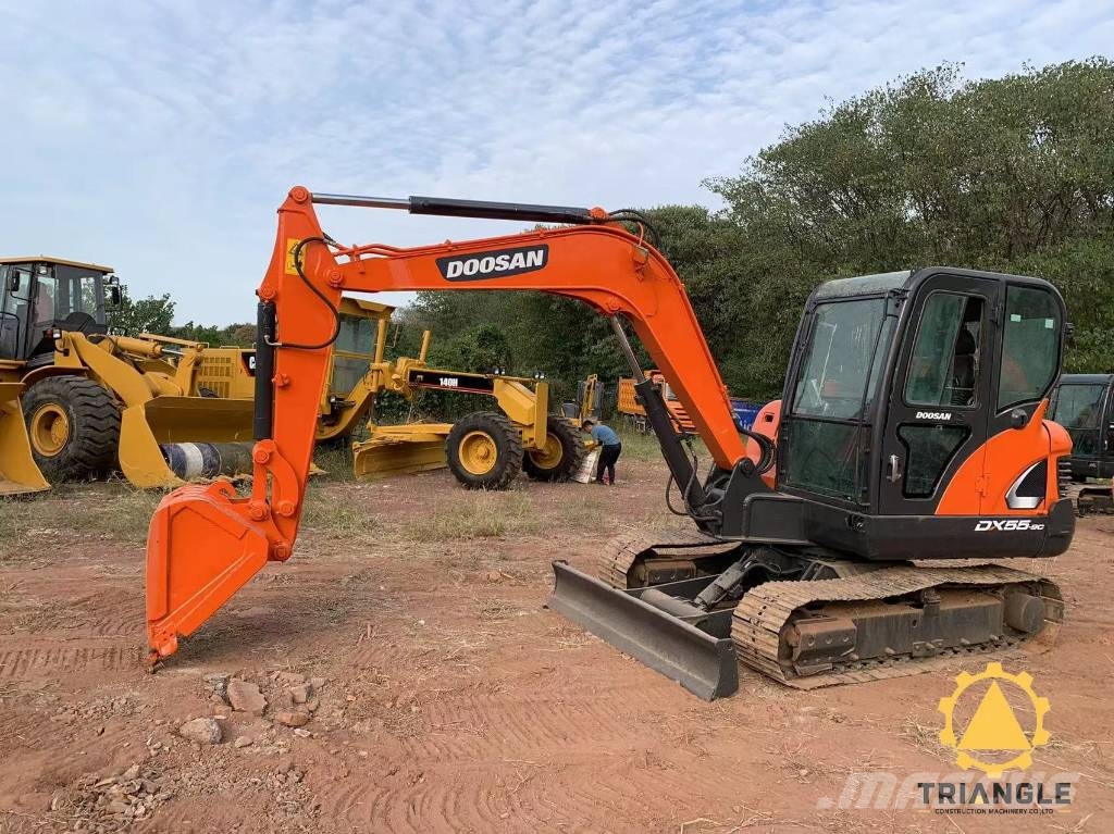 Doosan DX 55 Bagri goseničarji