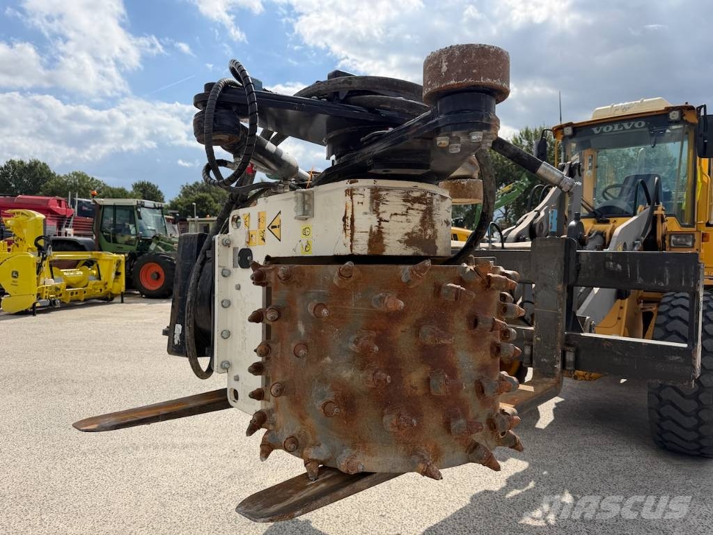 Simex HP600HD Asfaltfrees kraan / Asphalt milling crane Schaber