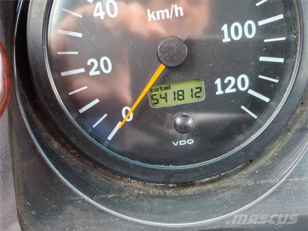 Isuzu TURQUOISE 28 MÍST Kamioni-šasije