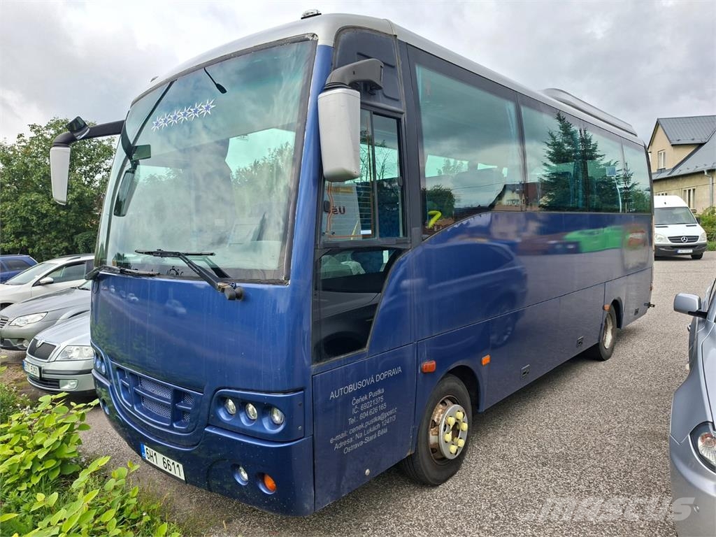 Isuzu TURQUOISE 28 MÍST Kamioni-šasije