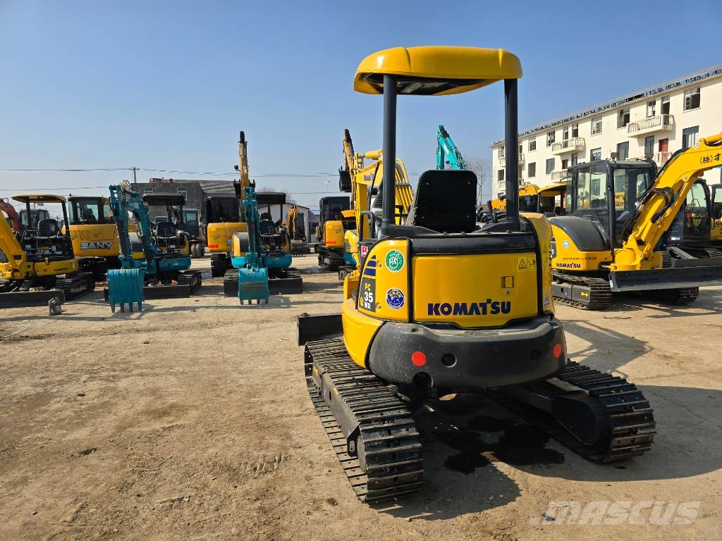 Komatsu PC35 Minikoparki