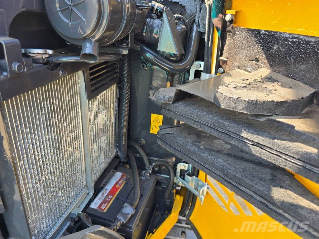 Komatsu PC35 Minikoparki