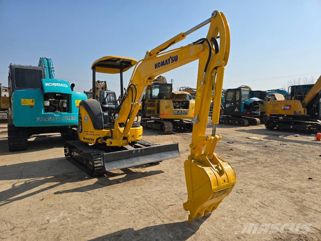 Komatsu PC35 Minikoparki