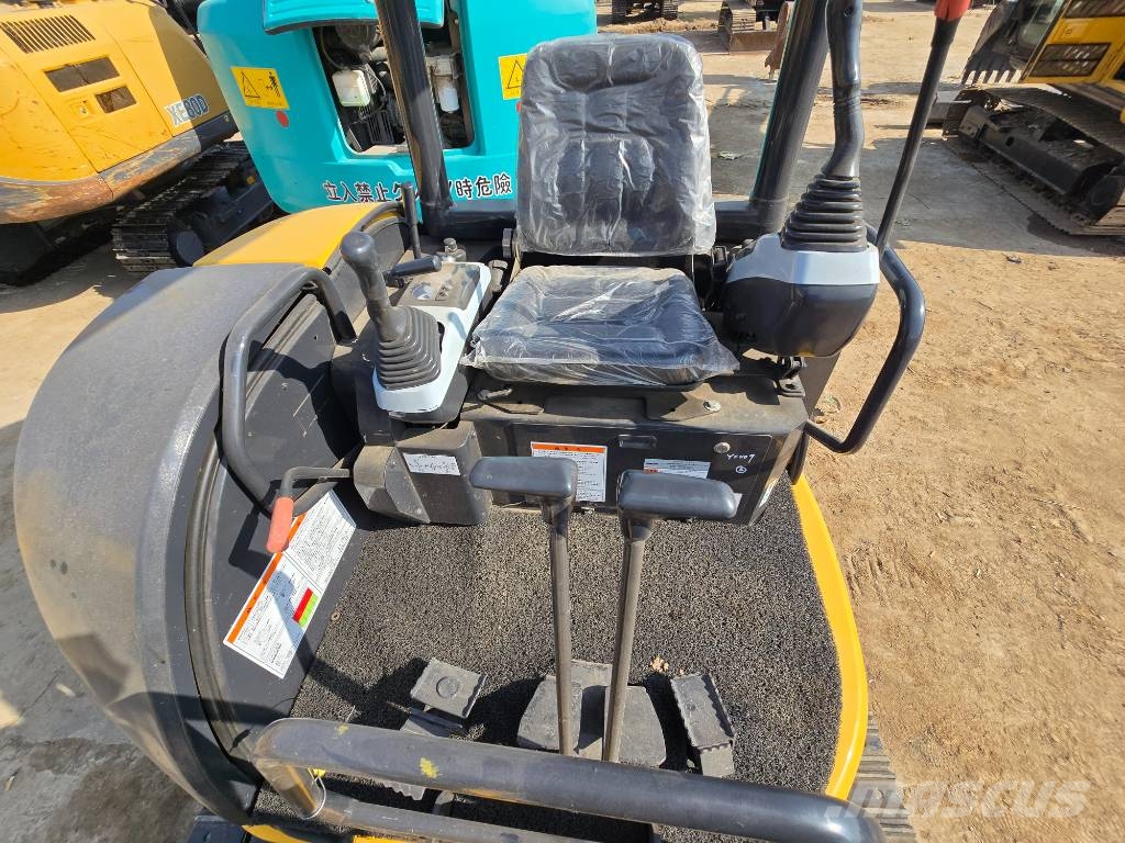 Komatsu PC35 Minikoparki