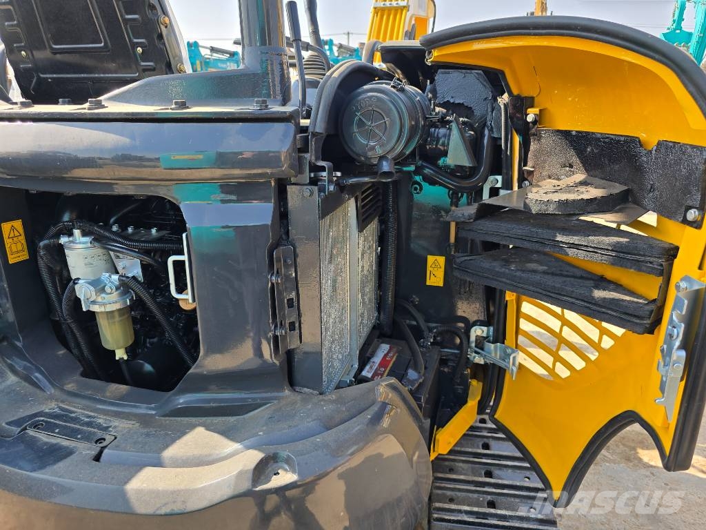 Komatsu PC35 Minikoparki