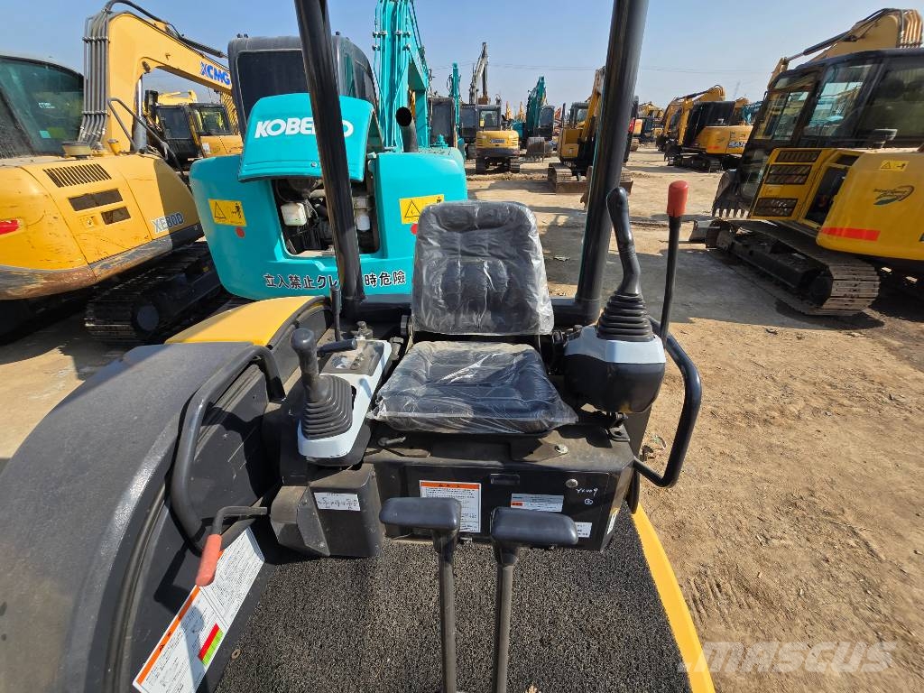 Komatsu PC35 Minikoparki