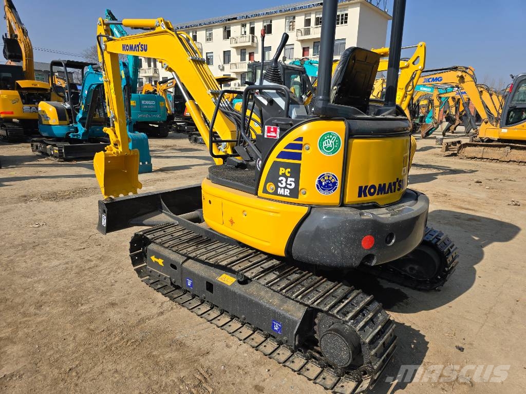 Komatsu PC35 Minikoparki