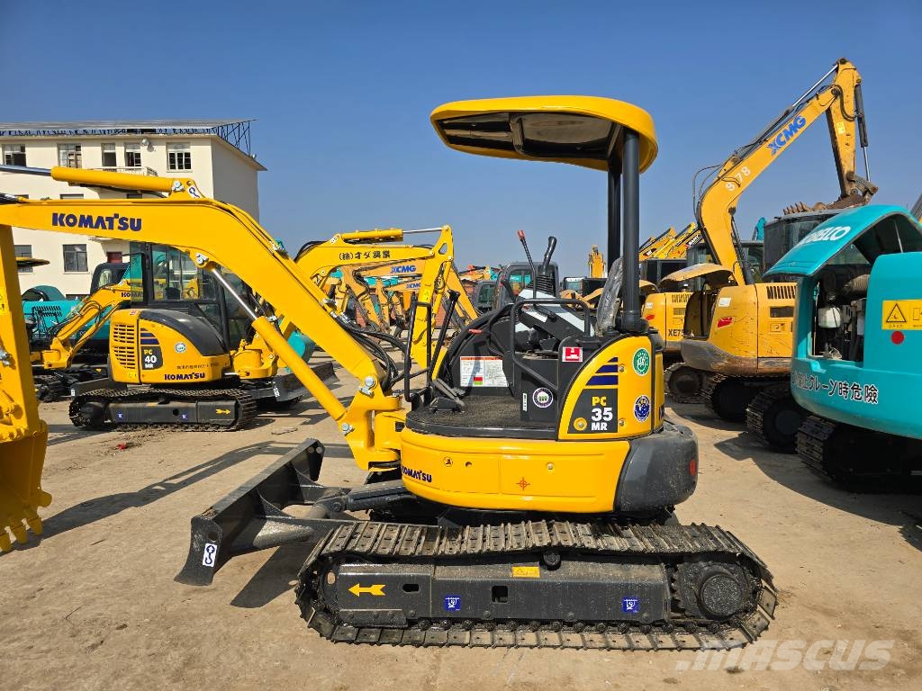 Komatsu PC35 Minikoparki
