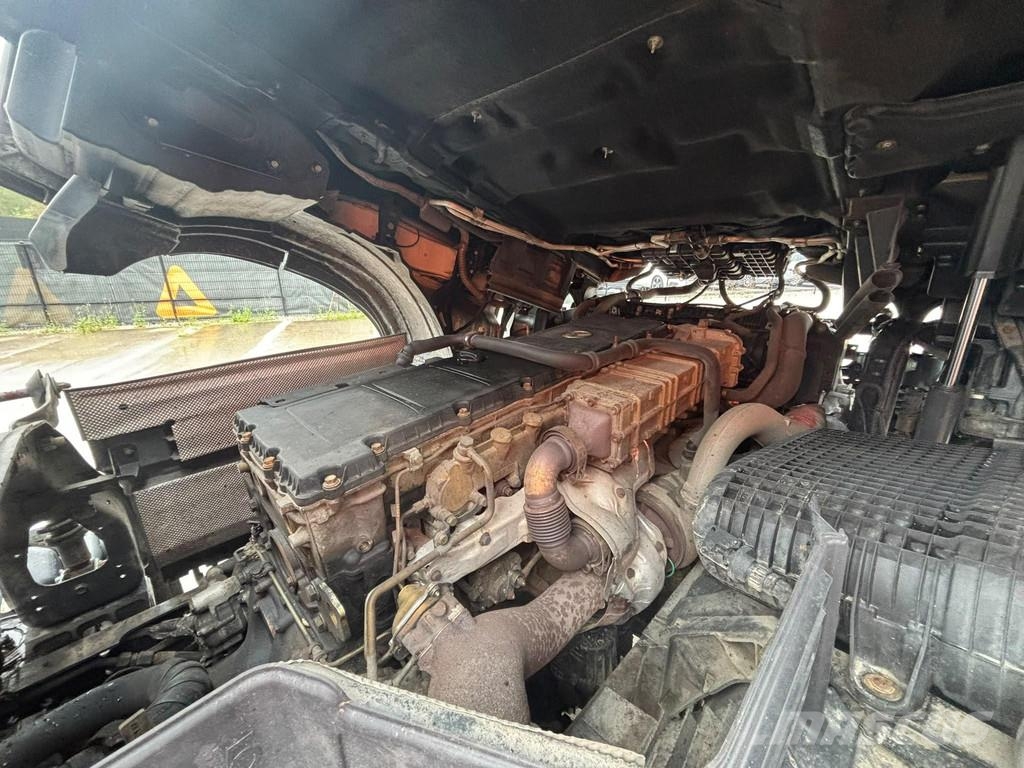 Mercedes-Benz Arocs 2553 6x2*4 FOR SALE AS CHASSIS Châssis cabine