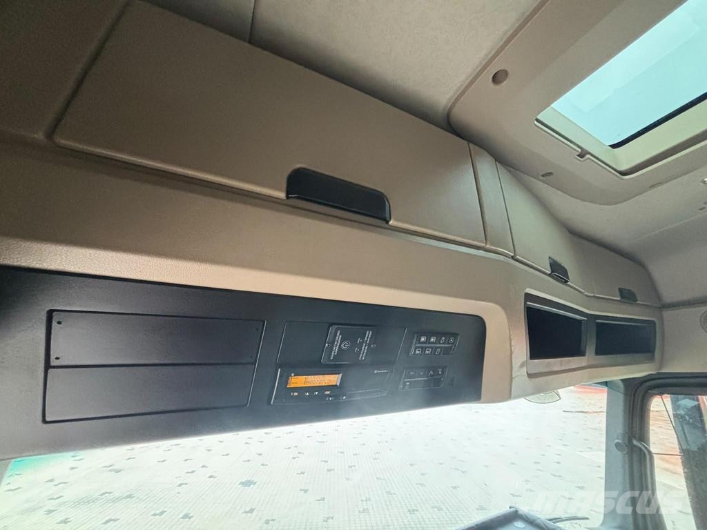 Mercedes-Benz Arocs 2553 6x2*4 FOR SALE AS CHASSIS Châssis cabine