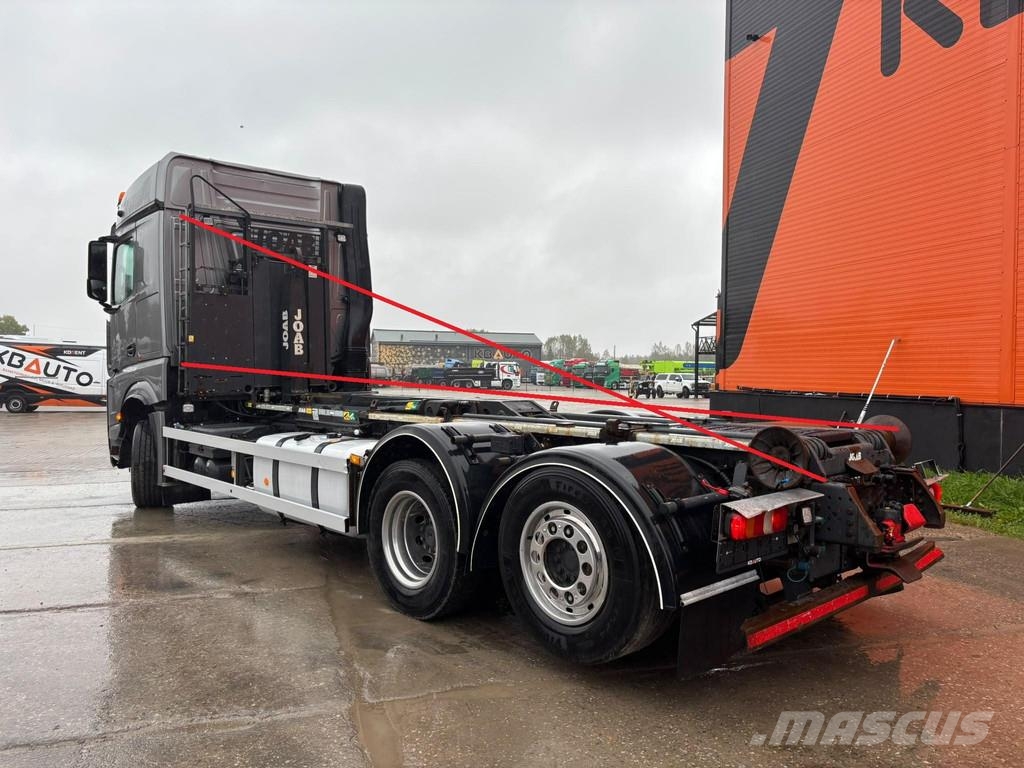 Mercedes-Benz Arocs 2553 6x2*4 FOR SALE AS CHASSIS Châssis cabine